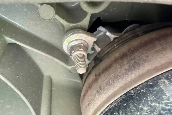 Kátyú vagy ugratás tett harcképtelenné egy Cybertruckot 2