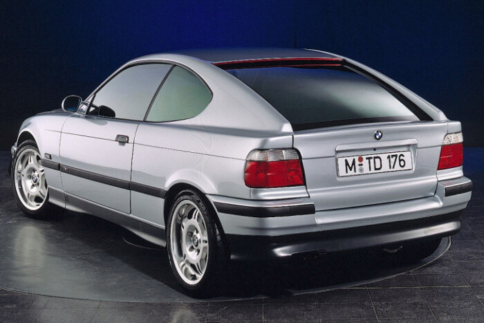 Céltalan, de mókás autó lett volna ez a BMW-től 1 | Vezess Céltalan, de mókás autó lett volna ez a BMW-től 1