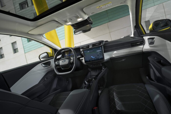 Kistesót kap a Ford Mustang Mach-E 7