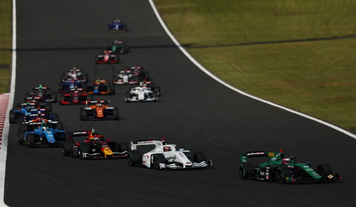 Japán formaautókat tesztelnek az új F1-es sztárok 1