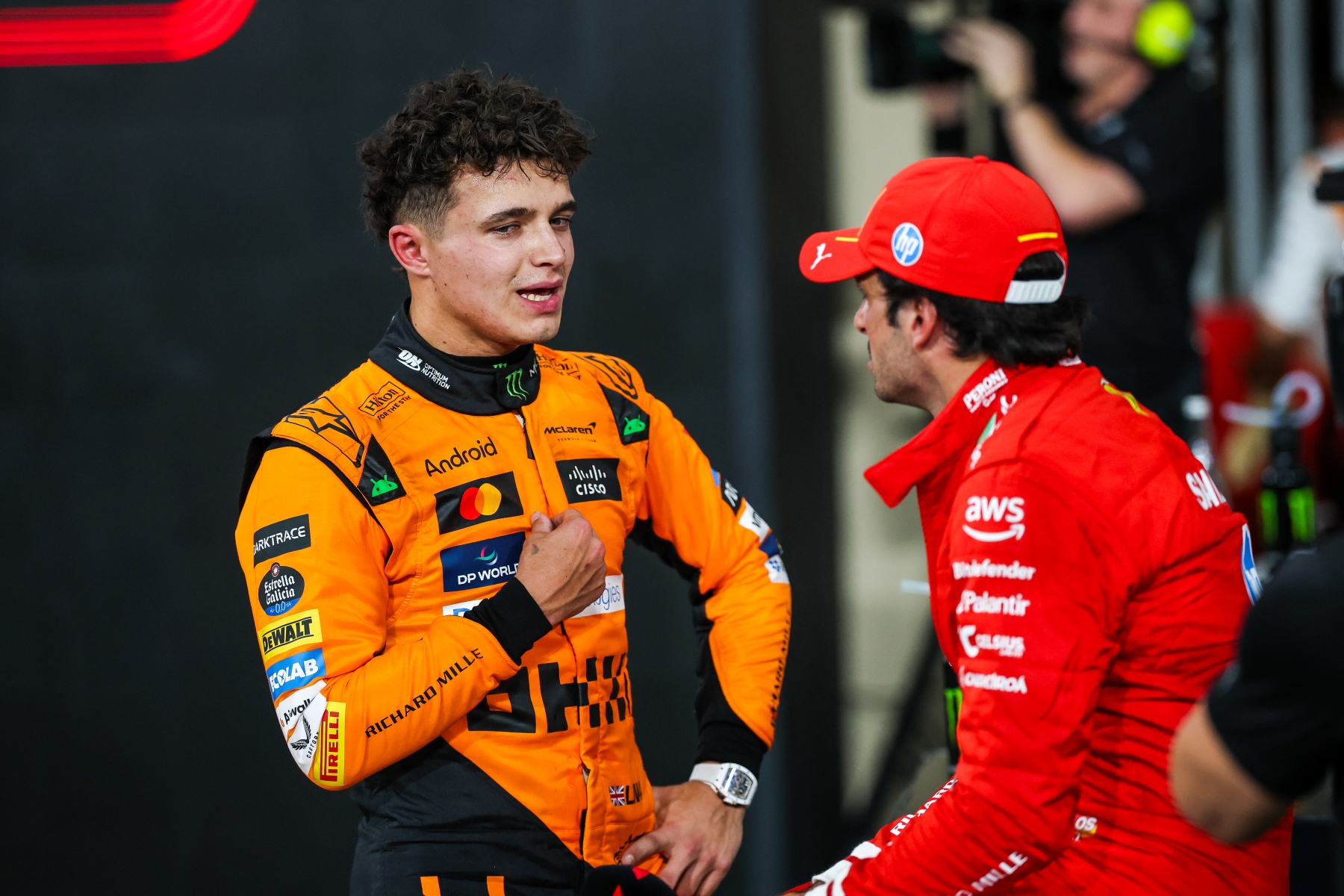 F1: Hadüzenet a McLarennek, Sainznak nincs veszítenivalója