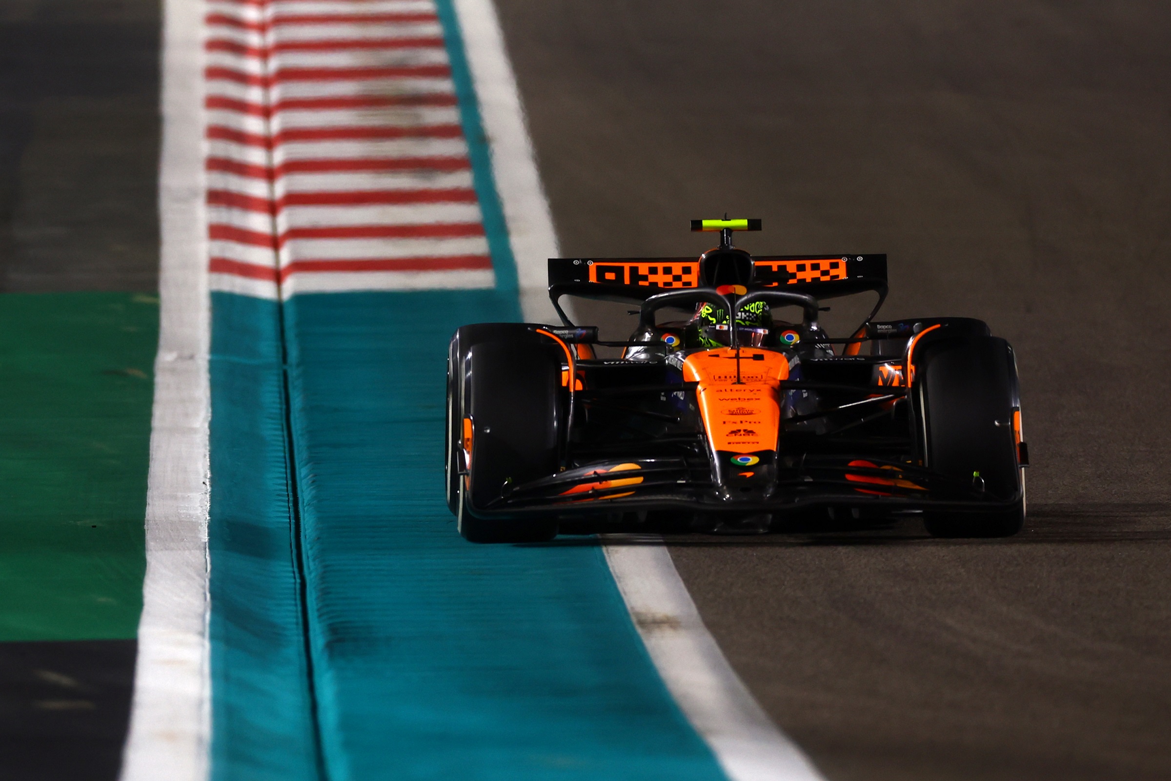 F1: Óriásit hajrázott a Ferrari, de a McLaren a bajnok