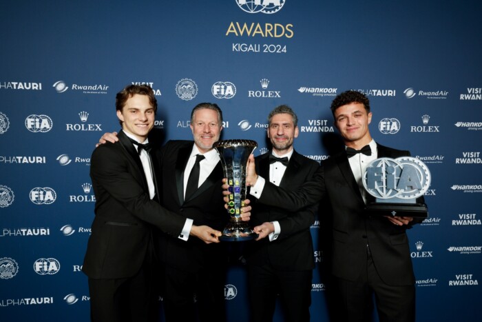 F1: Megkoronázták a közmunka után Verstappent 6