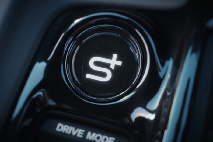 Ikonikus modell tér vissza Európába 7 | Vezess Ikonikus modell tér vissza Európába 7