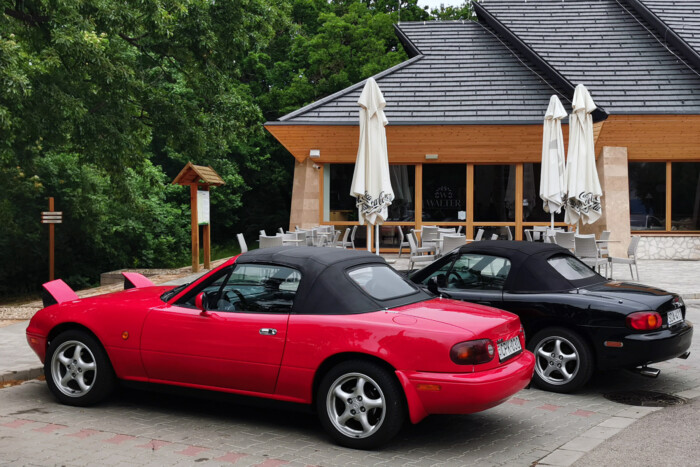 Vannak fiatalok akik rajonganak a 90-es évek autóiért 5