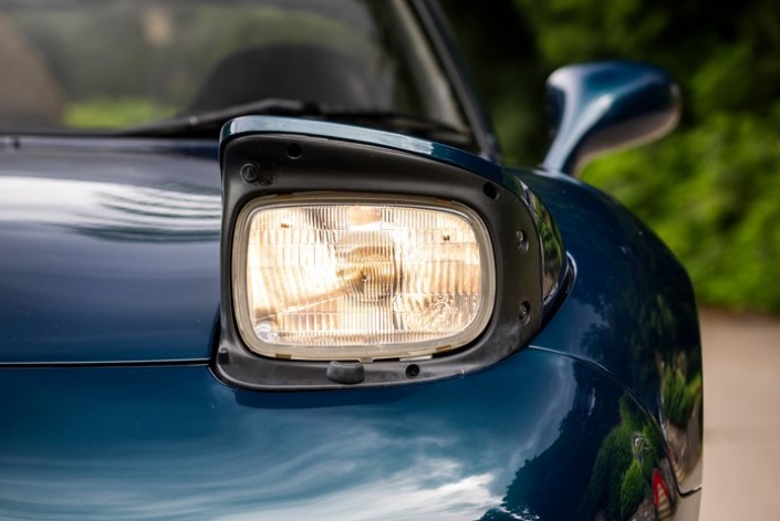 25 évig volt nála egy autó, a Mazda is megsiratta