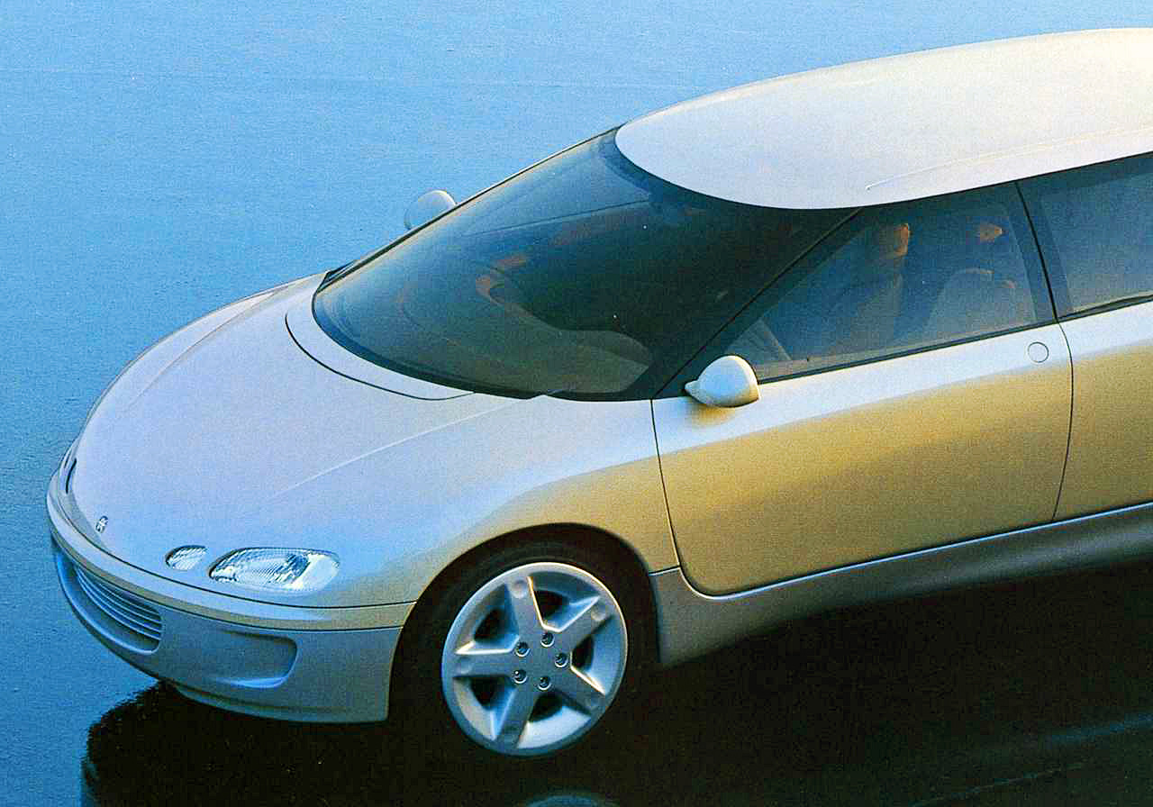 31 éves, mégis elférne az új autók között ez a japán koncepció 2