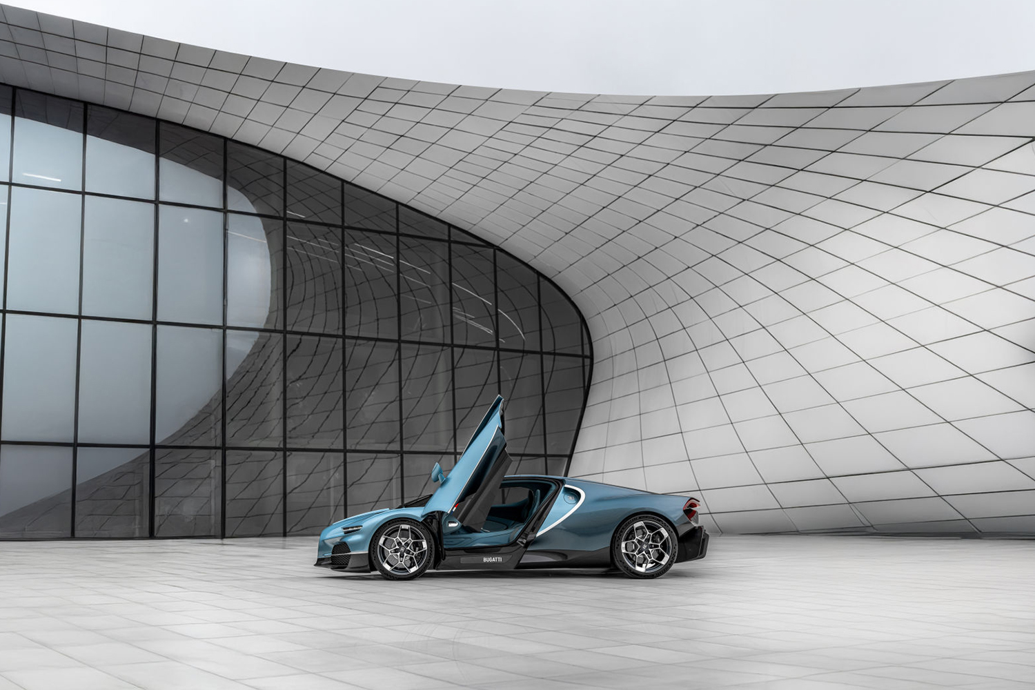 A Bugatti megnyitotta eddigi legnagyobb autószalonját