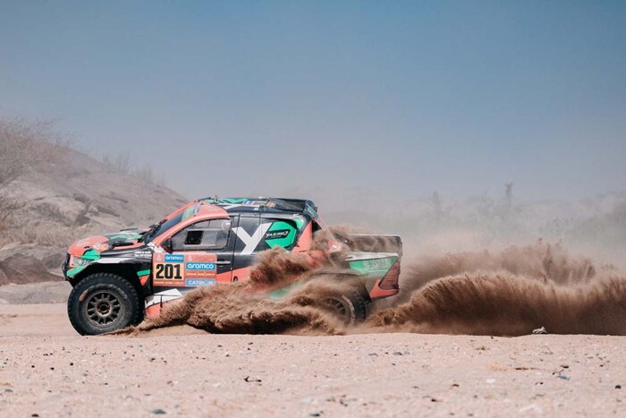 A címvédő Sainz felborult a 48 órás Dakar-szakaszon 1