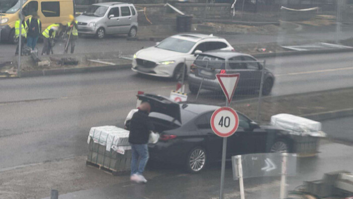 Megszívattak a melósok egy szabálytalanul parkoló autóst Zuglóban 2