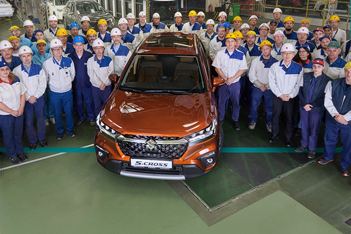 Elkészült az ötszázezredik magyar hibrid Suzuki