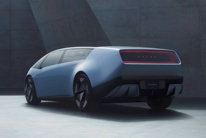 Test nélkül támad fel az emberszabású Honda robot 10