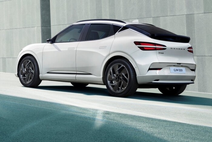 Megújul a csíkszemű villany-SUV 6 | Vezess Megújul a csíkszemű villany-SUV 6