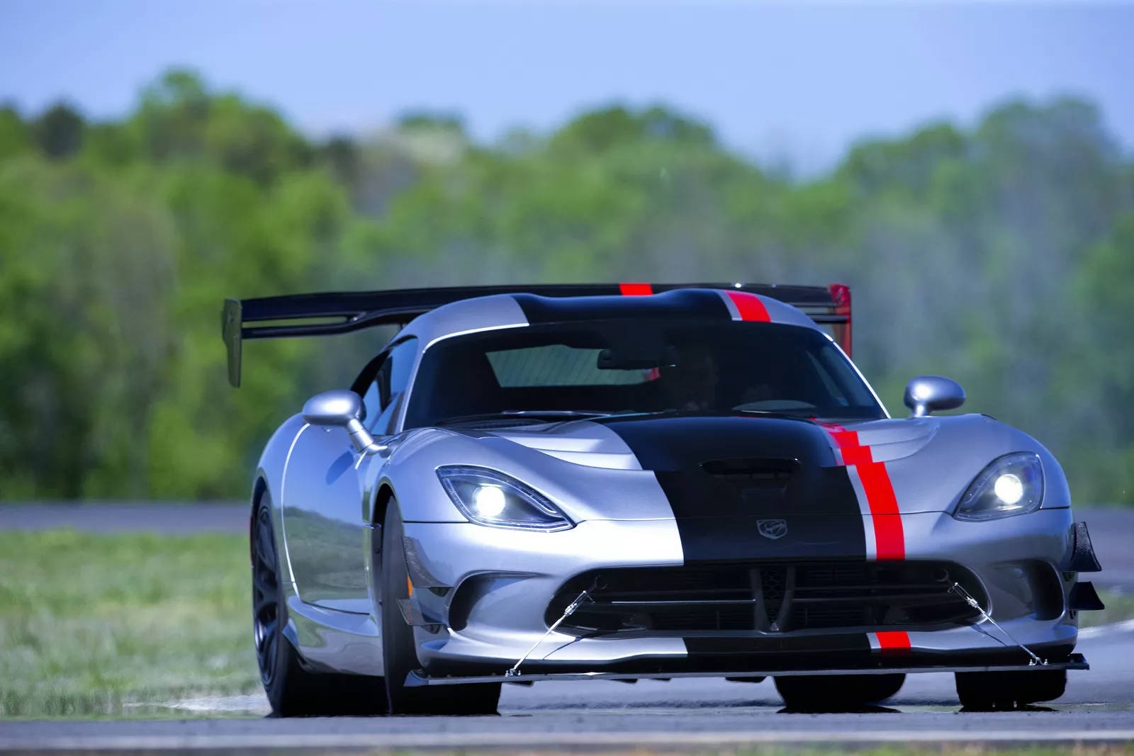 Tavaly is előkerült egy új Dodge Viper a raktárból