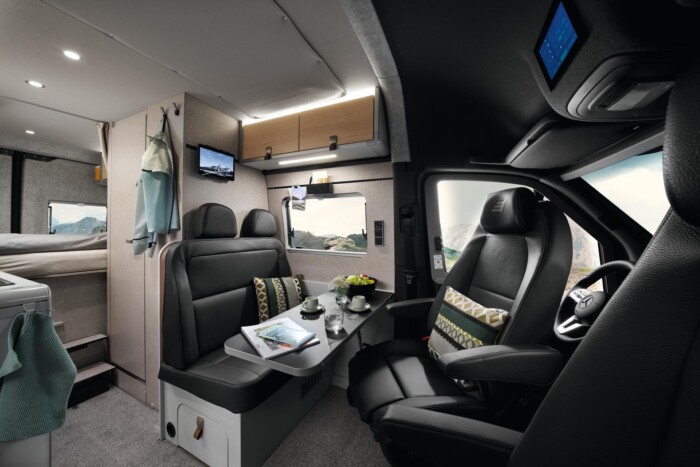 Egy kisebb garzon árába fáj ez a lakóautó 1