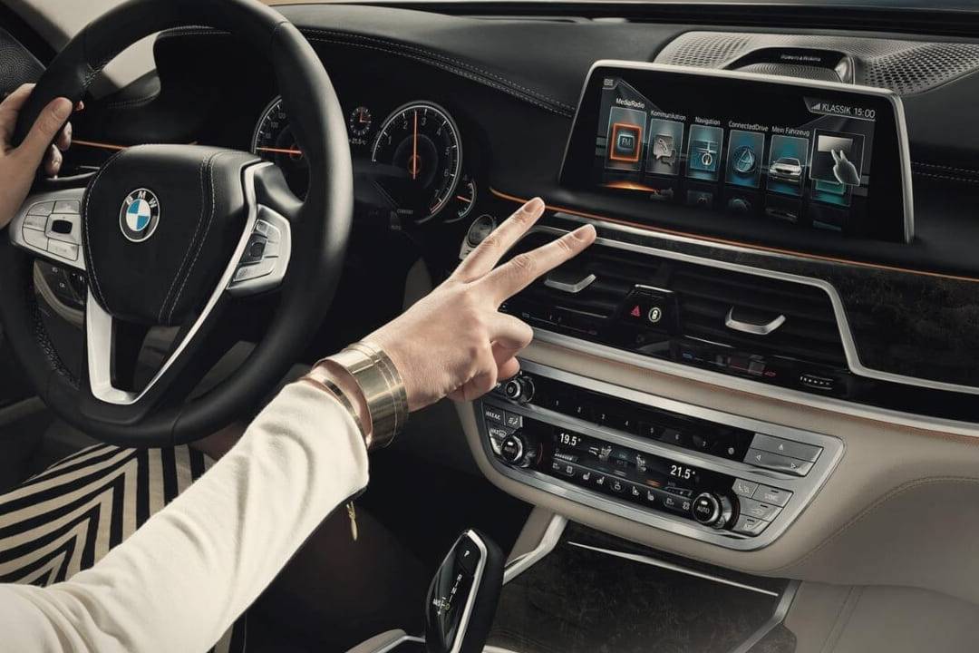 Megszabadul egy bukott luxusfunkciótól a BMW