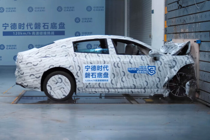 120-szal mentek oszlopnak villanyautóval, hogy bizonyítsanak 1