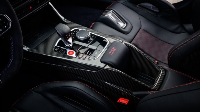 Nem épített még ilyen brutális kombit a BMW 9