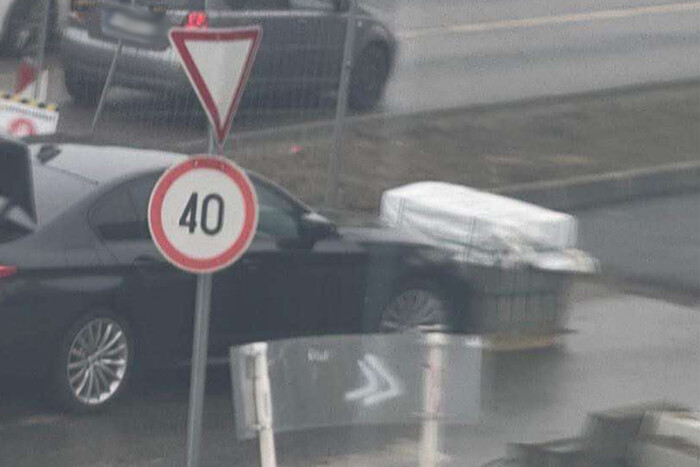 Megszívattak a melósok egy szabálytalanul parkoló autóst Zuglóban