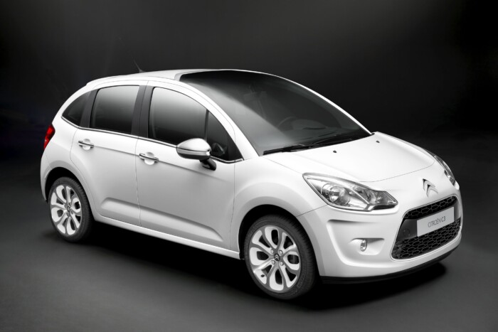 Ebben az autóban elvágja a biztonsági övet az ülés 10 | Vezess Ebben az autóban elvágja a biztonsági övet az ülés 10