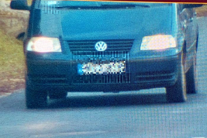 Rekordgyanús: három perc alatt kétszer futott traffipaxba Nógrádban