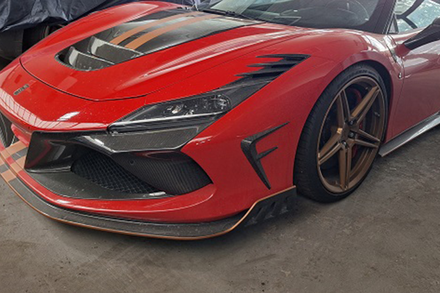 Ritka Ferrarit készül elárverezni a NAV, van egy Lamborghini is