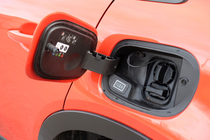 Több magyar akart használt villanyautót venni, mint hibridet