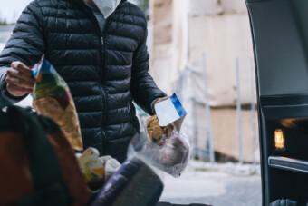 Ezért ne hagyd hidegben az ételt az autóban, akkor sem ha hűtős