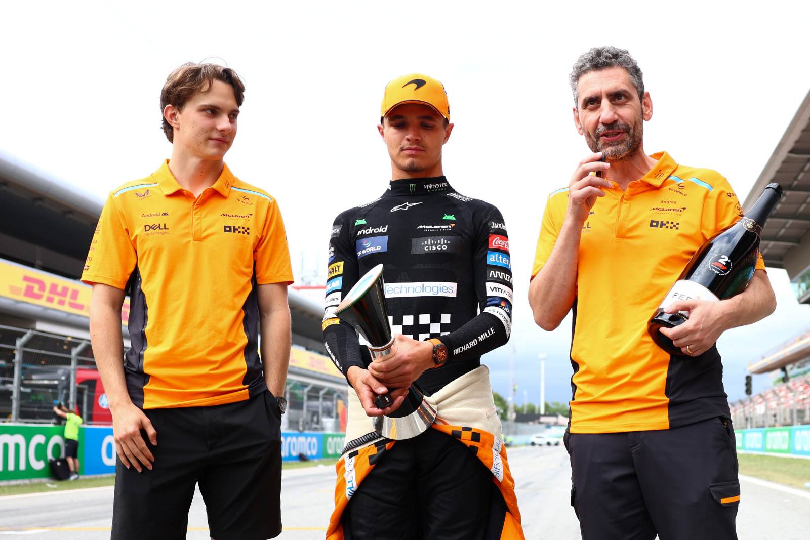 F1: A McLaren csak örül a pilótaproblémáknak