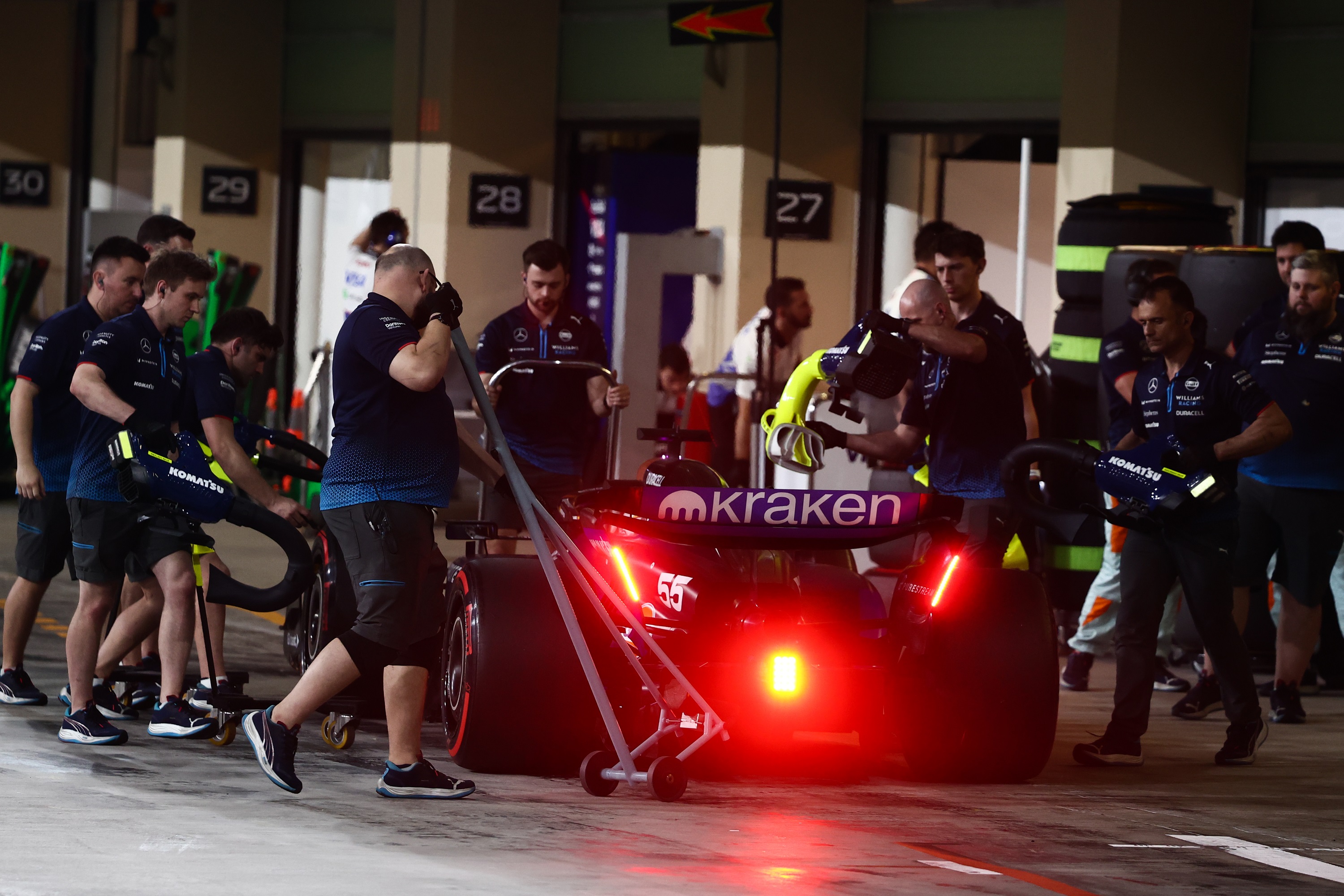 Keresztbe tesz az F1-nek a kiscsapat