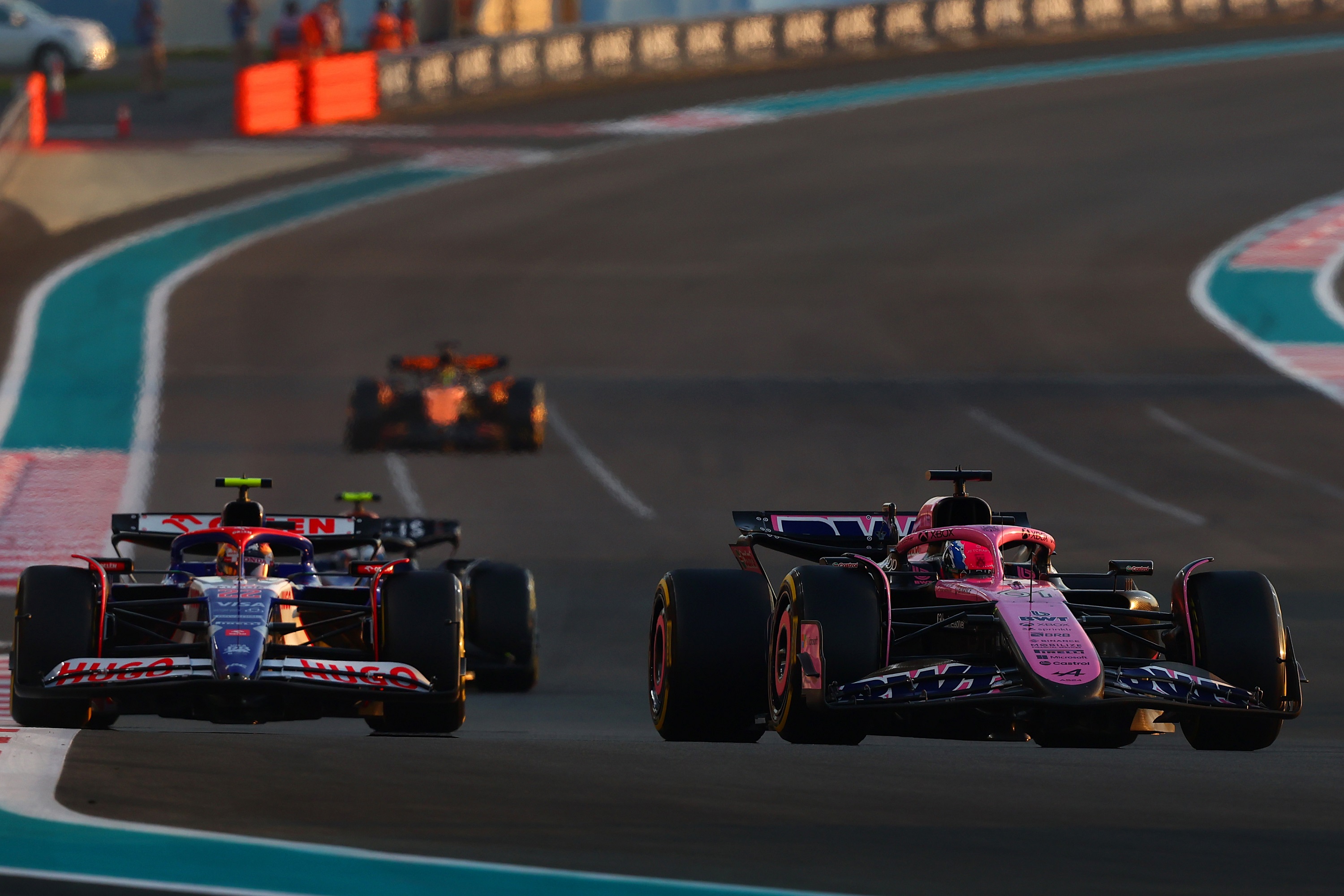 Már a szezonrajt előtt kirúghatnak egy F1-es pilótát