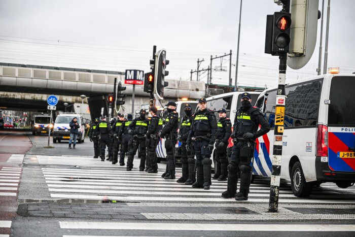 Káoszt okoztak az autópályán a klímavédők