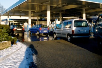 Olyan üzemanyag jön a magyar sztrádákra, mint soha