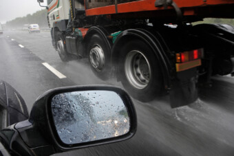 Sok autós nem tudja ezt a szabályt az autópályás közlekedésről