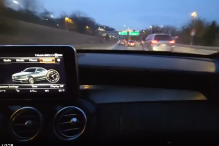 Élő videóban zúzzák szét magukat és másokat a felelőtlen száguldozók