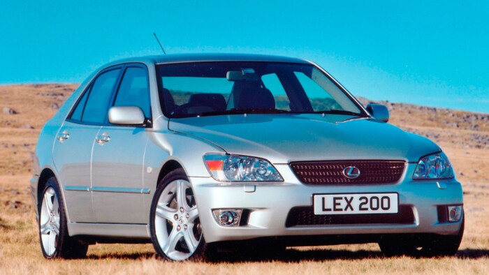 Különleges akarsz lenni egymillióért? Ezek az autók neked szólnak! 4