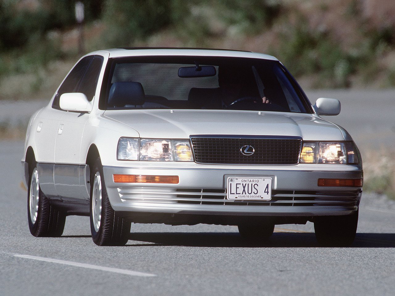 Már 20 éve megcsinálták a menet közben ugrató autót 2 | Vezess Már 20 éve megcsinálták a menet közben ugrató autót 2