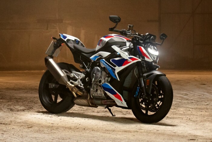 Ebben az autóban elvágja a biztonsági övet az ülés 9 | Vezess Ebben az autóban elvágja a biztonsági övet az ülés 9