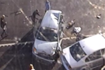 Baleset után a belső sávban maradtak az M3-ason, meg is történt a legrosszabb