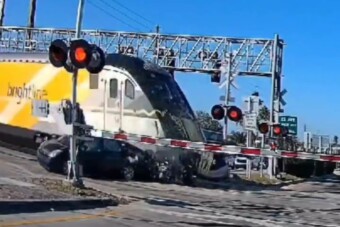 Kikerülte az álló sort, a vonattól kapta a pofont