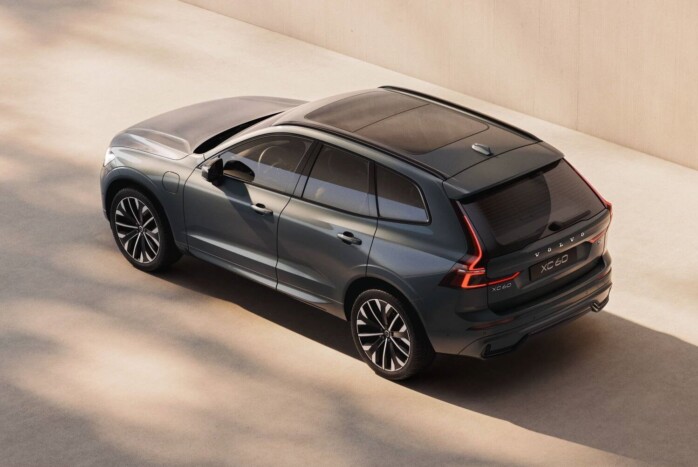 Frissül a legöregebb új Volvo 9