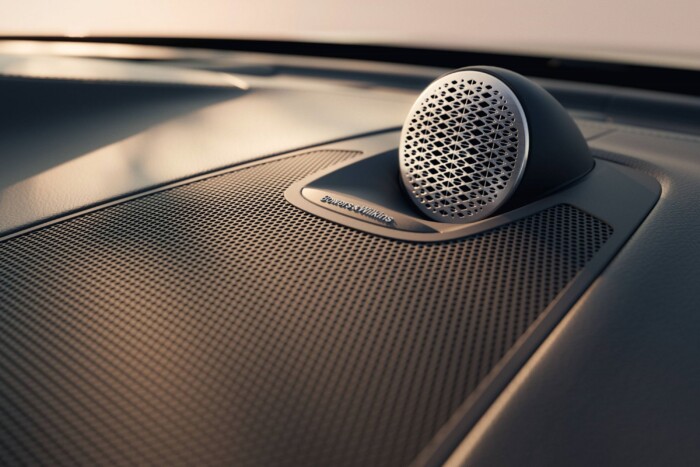 Frissül a legöregebb új Volvo 7