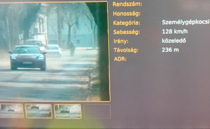 130-cal tépett egy szlovák porschés a 40-es táblánál Sárospatakon 1 | Vezess 130-cal tépett egy szlovák porschés a 40-es táblánál Sárospatakon 1