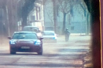 130-cal tépett egy szlovák porschés a 40-es táblánál Sárospatakon