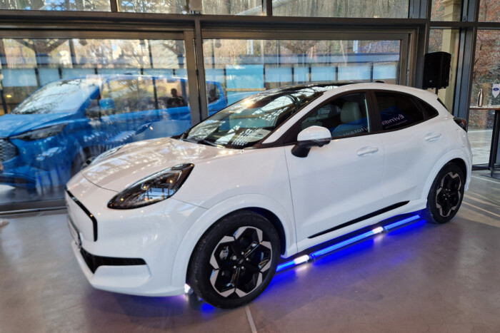Megjött a Ford új elektromos autója 37