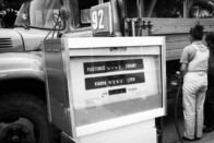 Megállna az ország, ha ebből nem füstölnénk el évi 4 milliárd litert 2