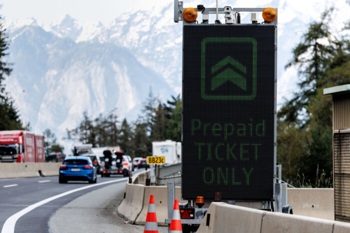 Lebontják a festői hidat Ausztriában