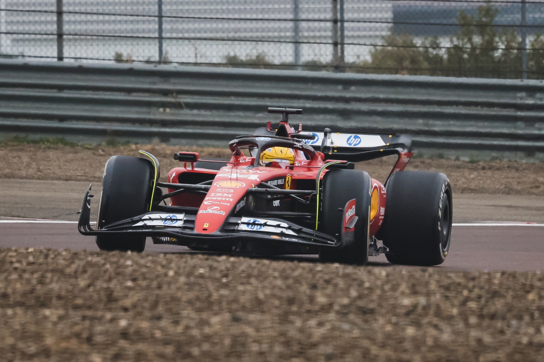 F1: Nem jósolnak hosszú jövőt Hamiltonnak a Ferrarinál