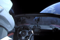 Egy milliárdos 7 éve vár az autójára, most már visszamondta 6 Egy milliárdos 7 éve vár az autójára, most már visszamondta 6