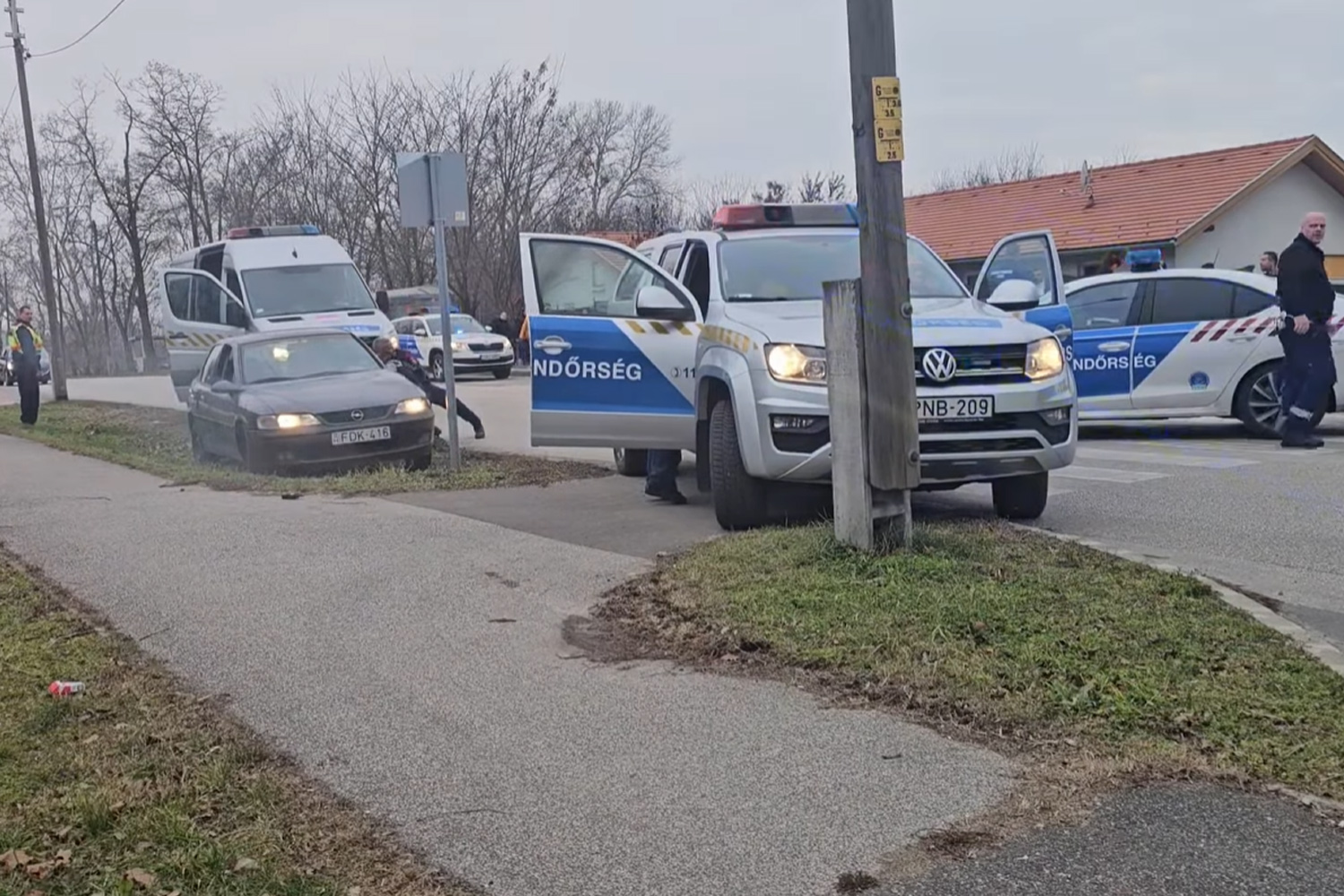 Videón a győri üldözés, 5 rendőrautó kellett az elfogáshoz
